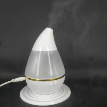 White & Gold Teardrop Humidifier